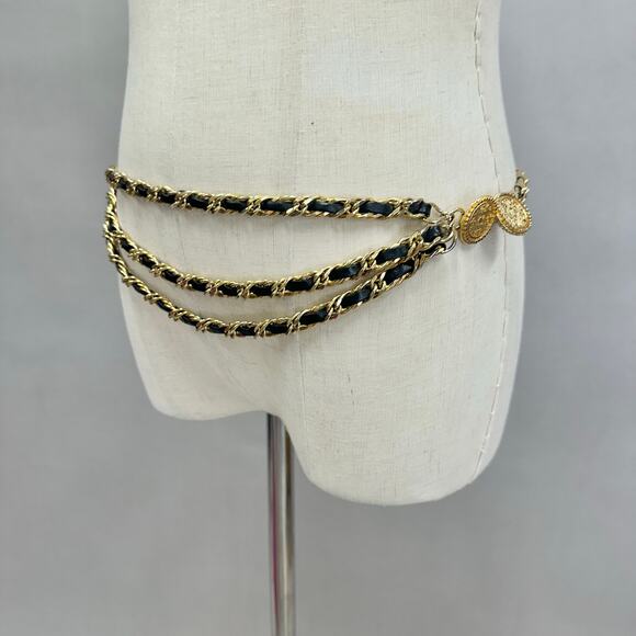 Gold braided chain and faux‎ leather layered chain belt Medallion detail Size XS main image 16